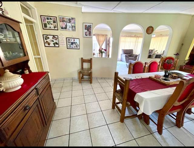 4 BEDROOM HOUSE FOR SALE IN QUELLERIE PARK